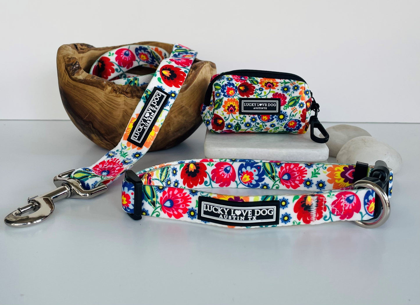 *Ladybird Dog Leash*