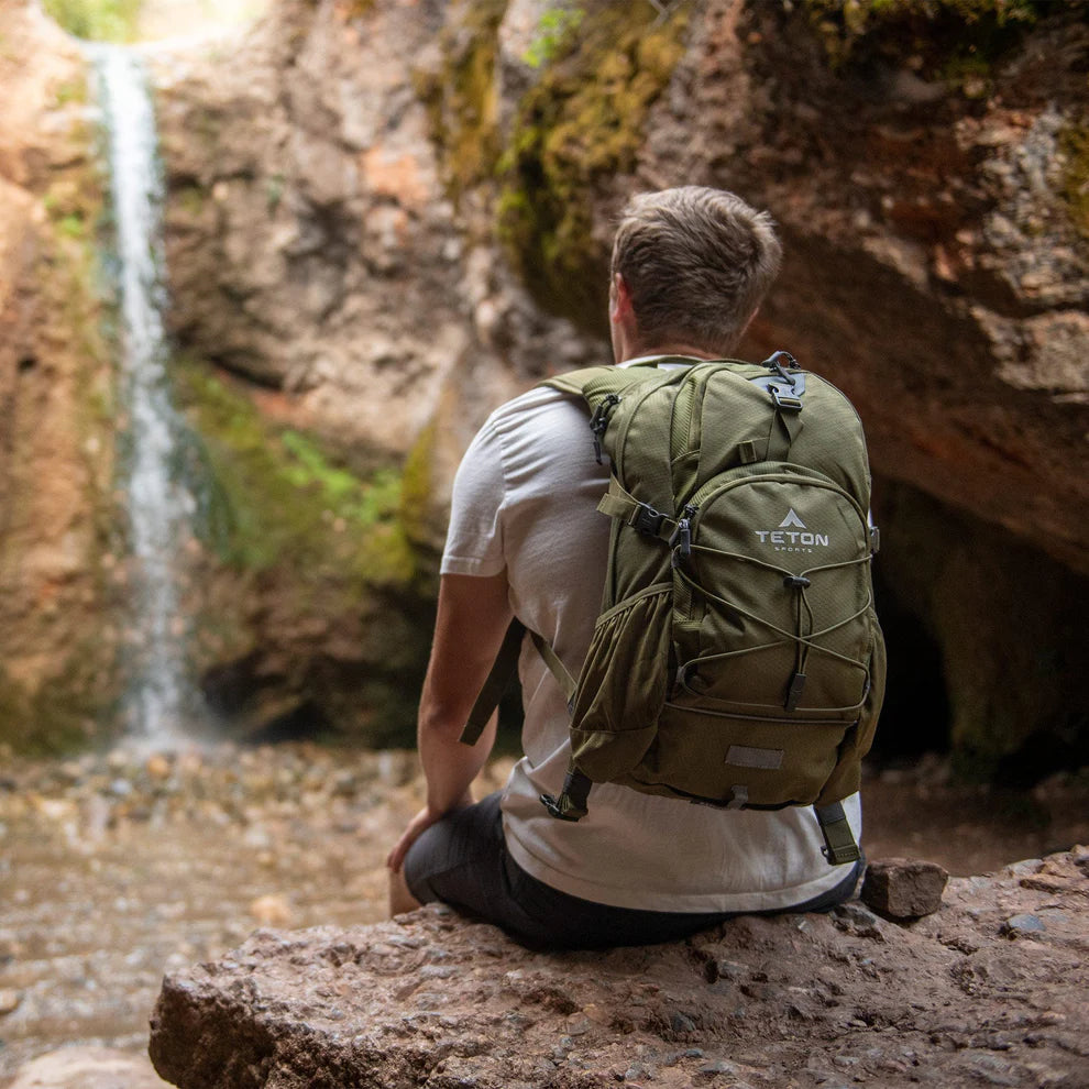 TETON Sports: Oasis 22L Hydration Pack with 3L Bladder in Onyx